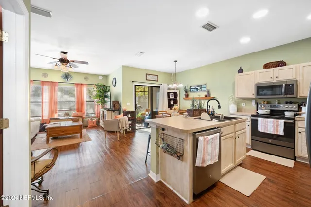 $268,900 | 245 Beech Brook Street, St. Johns, FL 32259