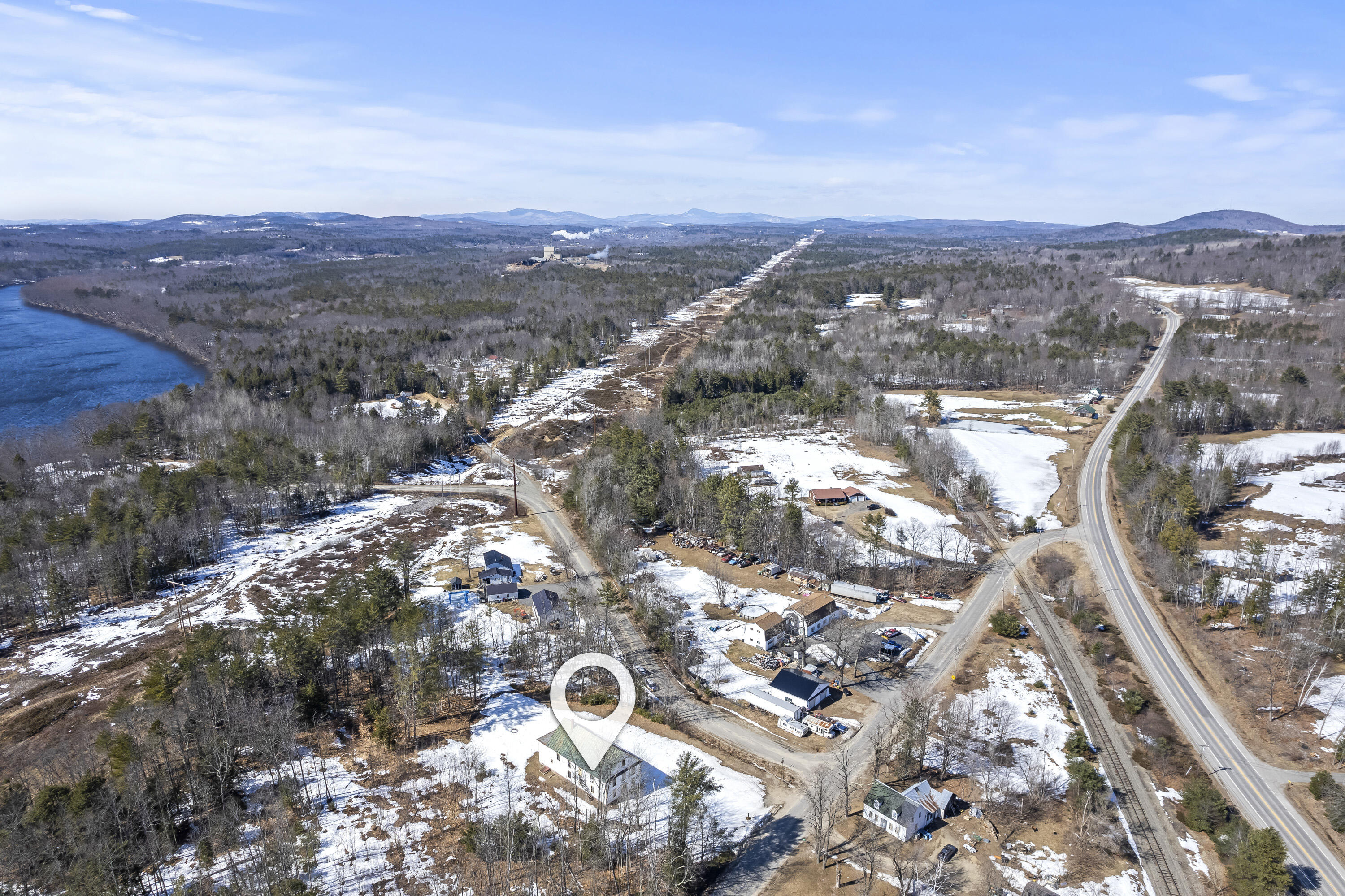 31 River Road Livermore Falls, ME 04254 - Photo 4 of 77 31 River Road_105