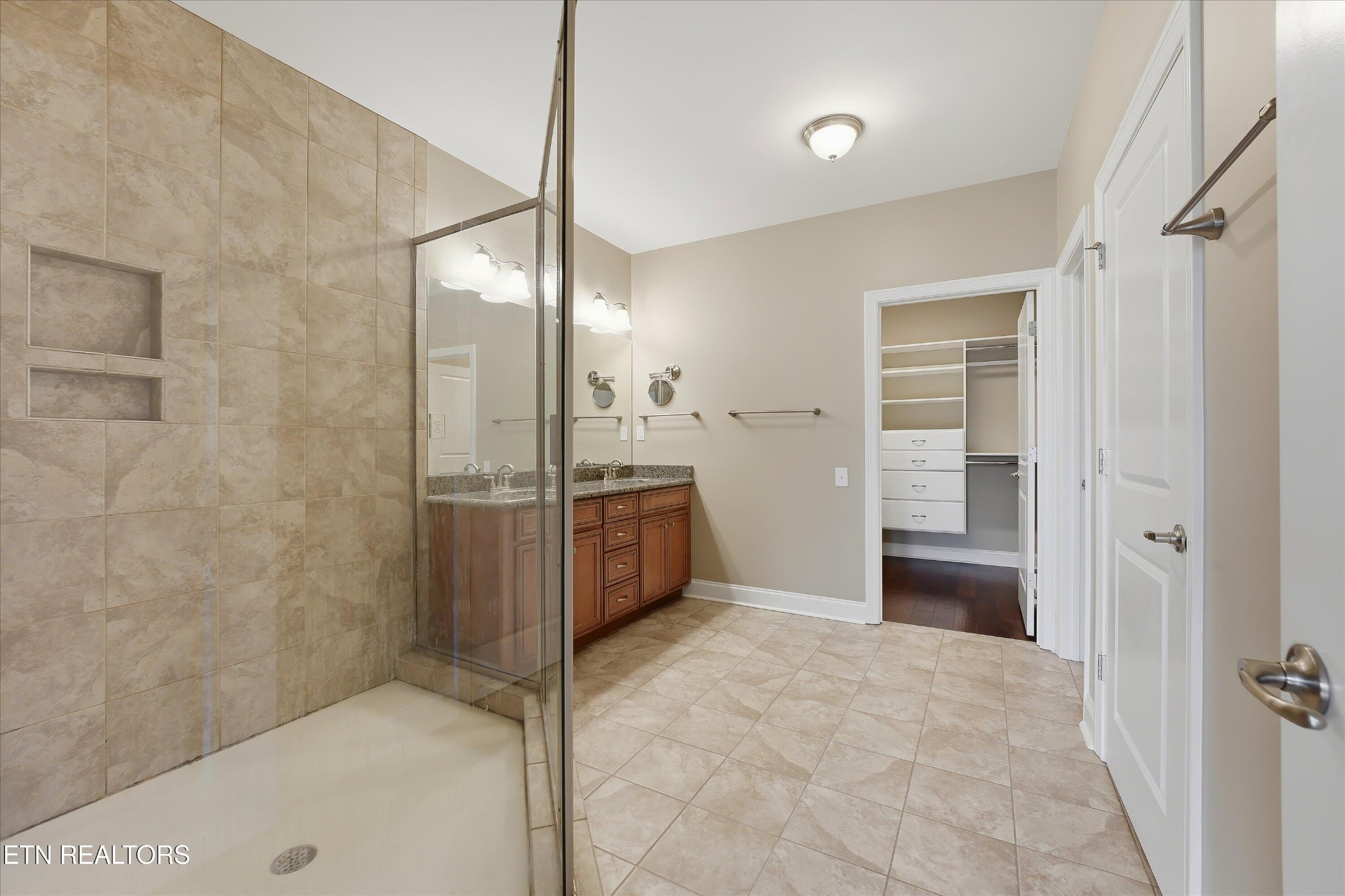334 Centennial Bluff Boulevard Oak Ridge, TN 37830 - Photo 17 of 33