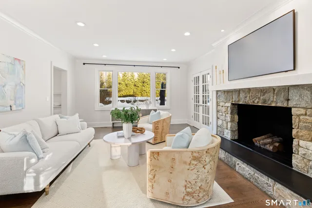 $2,699,000 | 16 Gault Park Drive, Westport, CT 06880