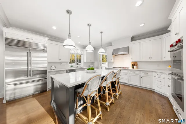 $2,699,000 | 16 Gault Park Drive, Westport, CT 06880