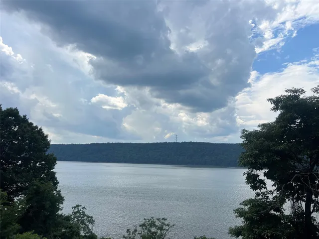a view of terrace with city view