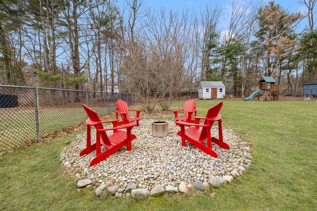 12 Princess Pine Drive Rehoboth, MA 02769 - Photo 9 of 42