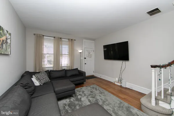 $2,500 | 8 Wynnewood Avenue, Collingswood, NJ 08108