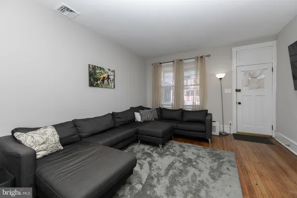 $2,500 | 8 Wynnewood Avenue, Collingswood, NJ 08108