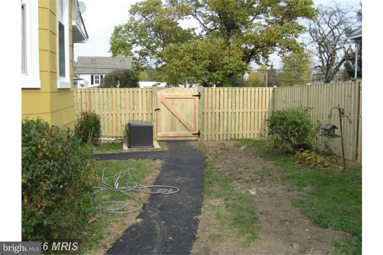 7403 Windsor Mill Road Baltimore, MD 21244 - Photo 22 of 24 Exterior (General)