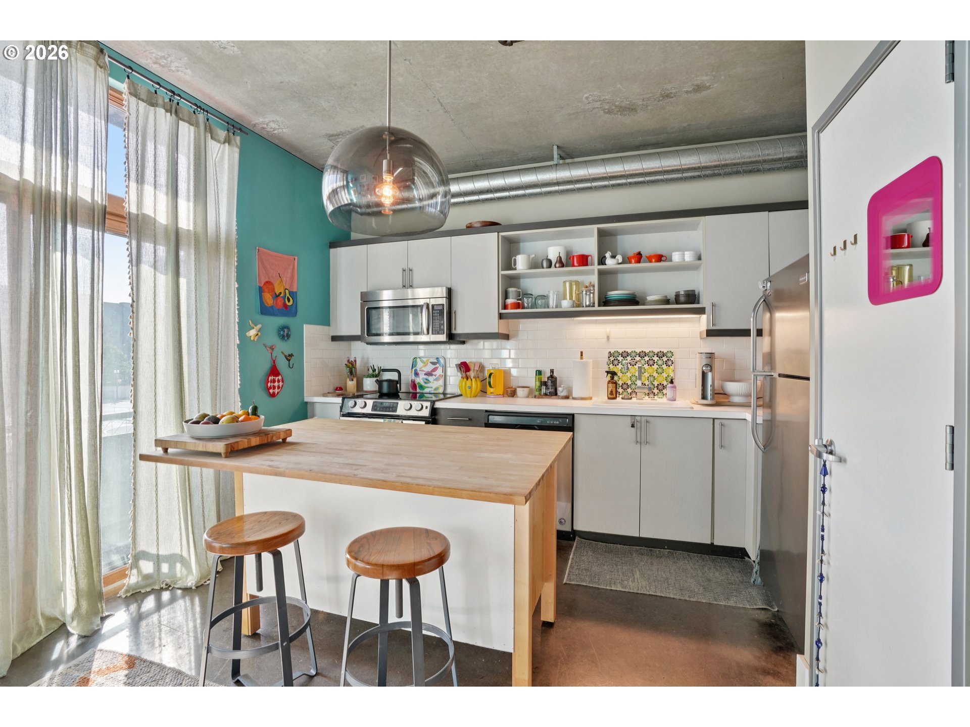 411 Northwest Flanders Street, Unit 302 Portland, OR 97209 - Photo 15 of 41