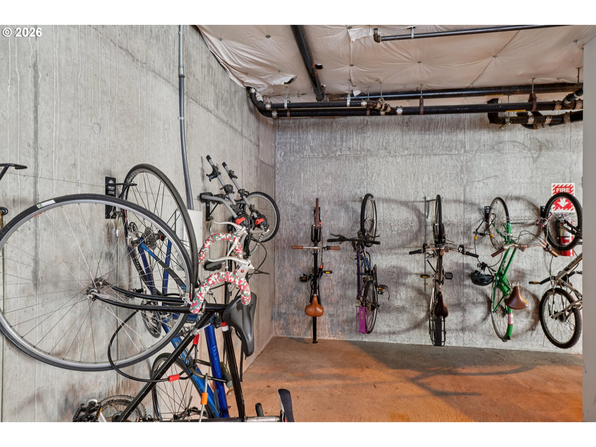 411 Northwest Flanders Street, Unit 302 Portland, OR 97209 - Photo 31 of 41