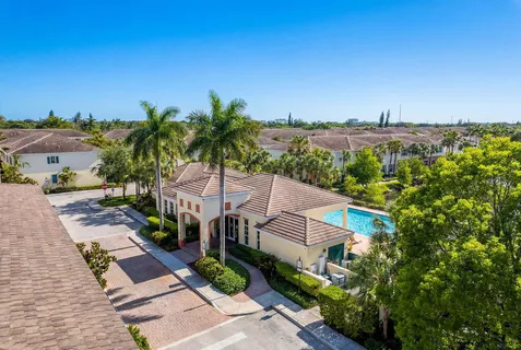 $499,000 | 261 Southwest 6th Place, Pompano Beach, FL 33060