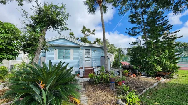 $109,900 | 3333 26th Avenue East, Unit 4, Bradenton, FL 34208