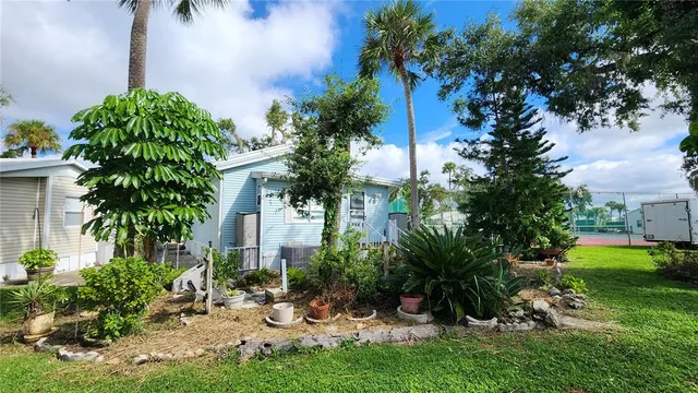 $109,900 | 3333 26th Avenue East, Unit 4, Bradenton, FL 34208