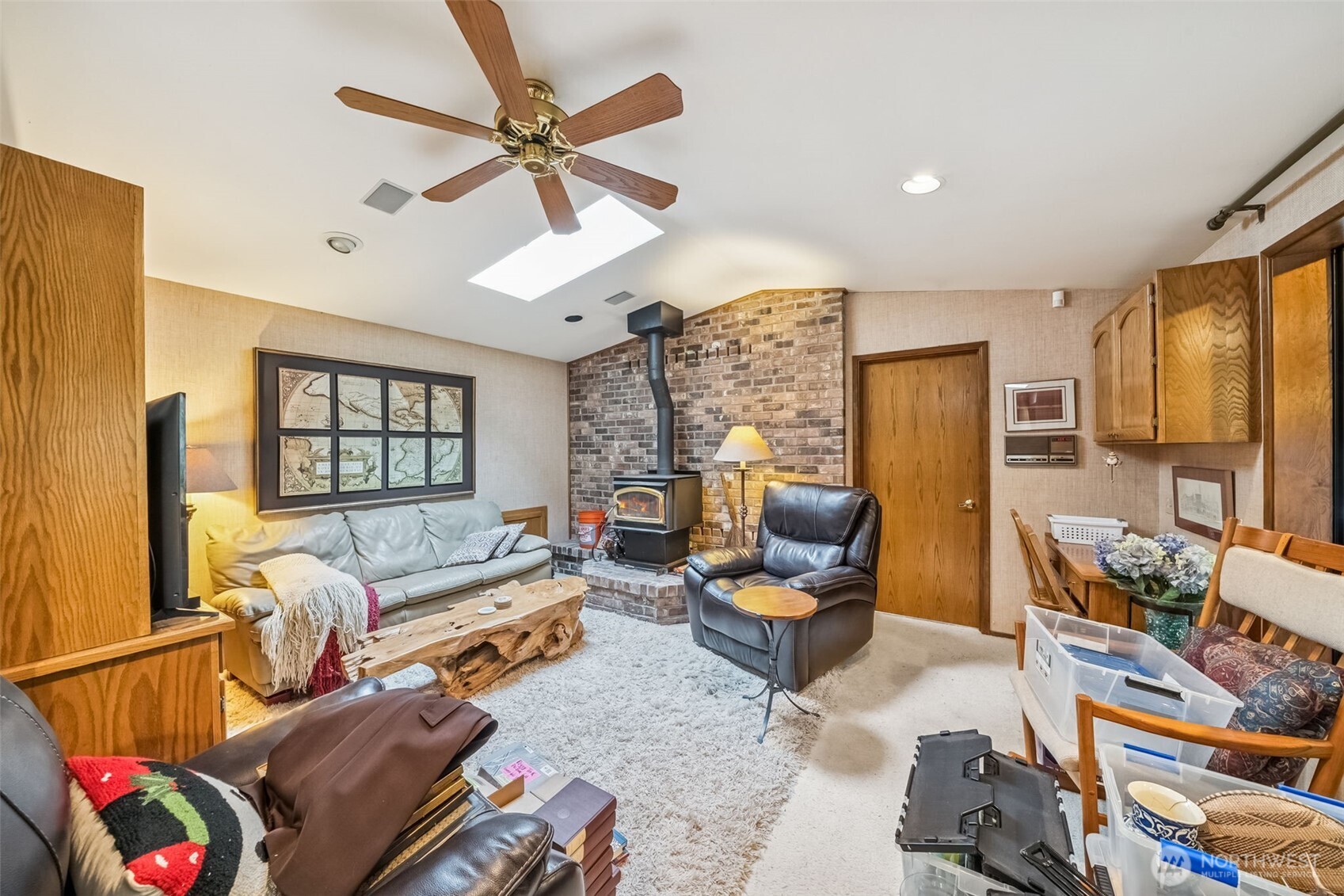 29722 Southeast Kent Kangley Road Ravensdale, WA 98051 - Photo 7 of 28 a living room with furniture or couch and a window