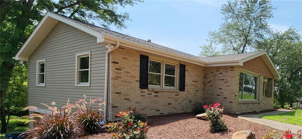 1064 Renton Road Pittsburgh, PA 15239 - Photo 1 of 40