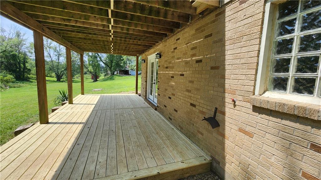 1064 Renton Road Pittsburgh, PA 15239 - Photo 13 of 40 lower deck view