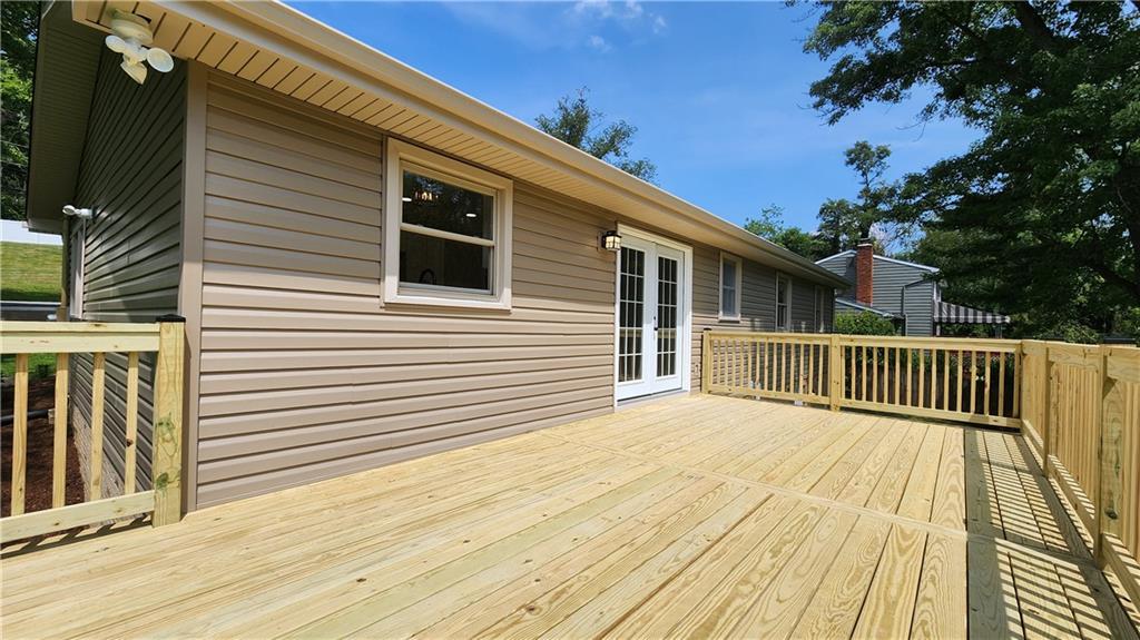 1064 Renton Road Pittsburgh, PA 15239 - Photo 19 of 40 spacious deck