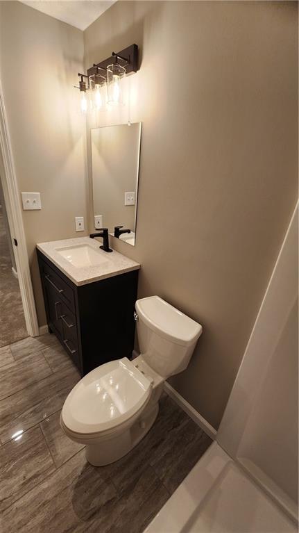 1064 Renton Road Pittsburgh, PA 15239 - Photo 31 of 40 LL full bathroom