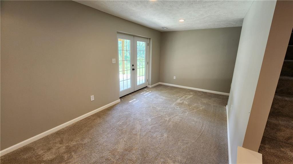 1064 Renton Road Pittsburgh, PA 15239 - Photo 36 of 40