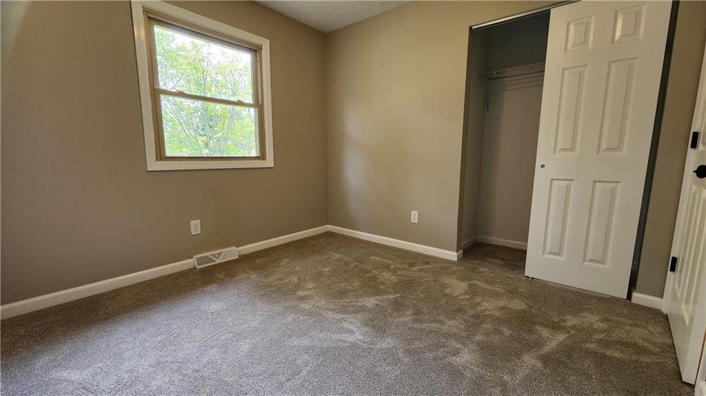 1064 Renton Road Pittsburgh, PA 15239 - Photo 39 of 40