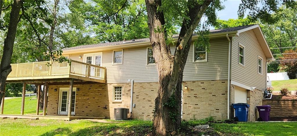 1064 Renton Road Pittsburgh, PA 15239 - Photo 4 of 40