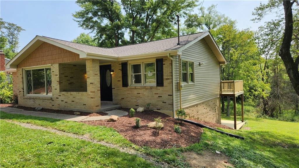 1064 Renton Road Pittsburgh, PA 15239 - Photo 5 of 40 Nice lines! Larger than it appears.