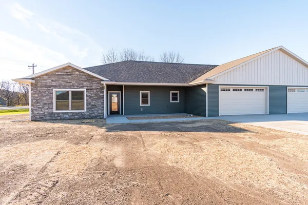 $899,900 | N1175 Breidel Coulee Road, Unit N1177, La Crosse, WI 54601
