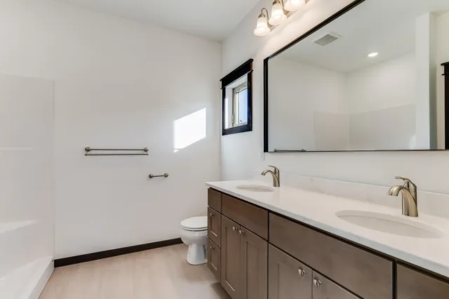 $900,000 | N1175 Breidel Coulee Road, Unit N1177, La Crosse, WI 54601