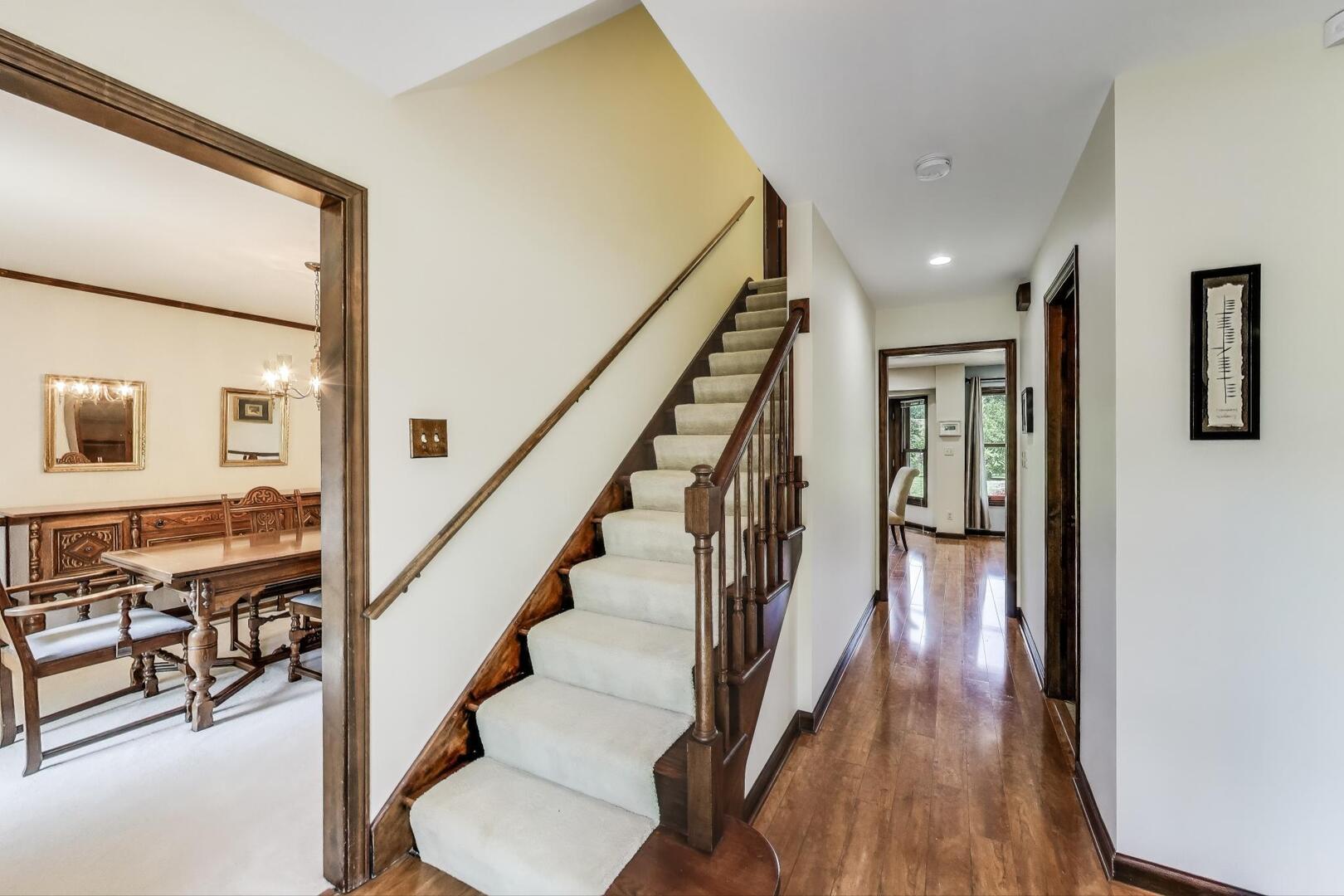 829 Shiloh Circle Naperville, IL 60540 - Photo 10 of 40 a view of entryway and hall with wooden floor