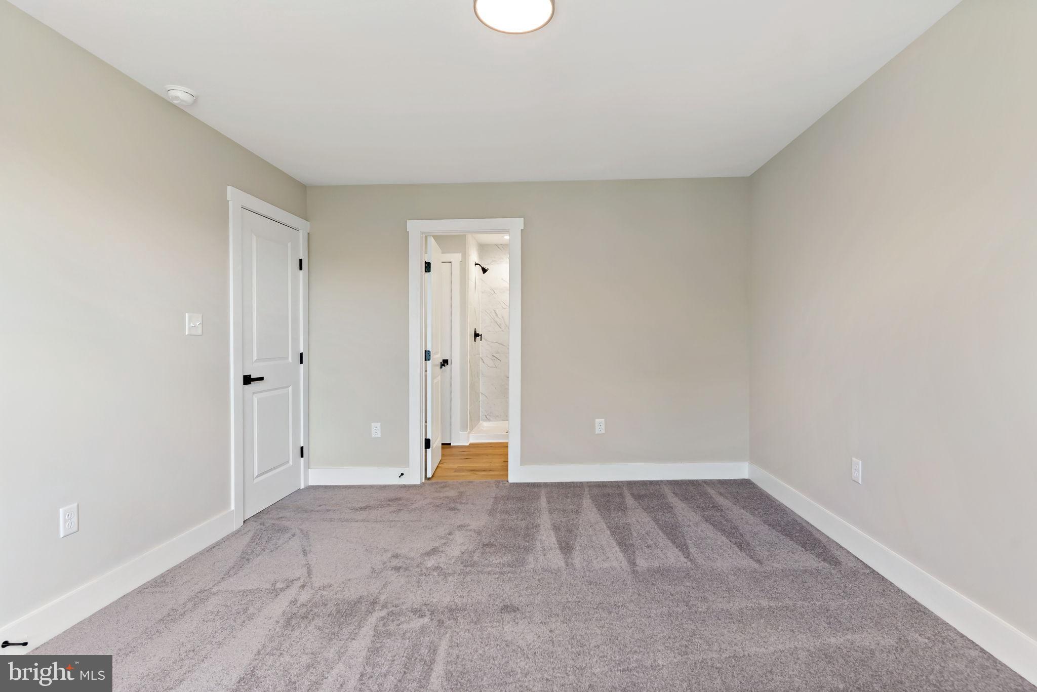412 East 7th Avenue Ranson, WV 25438 - Photo 18 of 36 Spacious room with modern finishes.