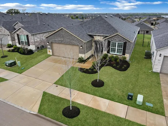 $435,000 | 7608 Redwood Forest Lane, Aubrey, TX 76227