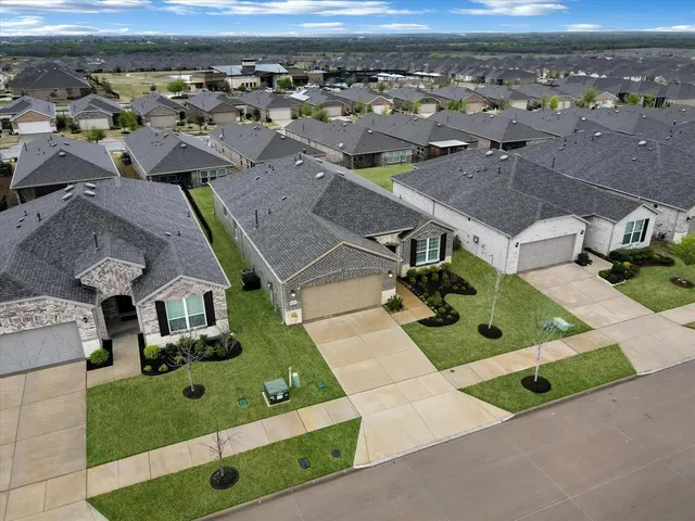 $435,000 | 7608 Redwood Forest Lane, Aubrey, TX 76227