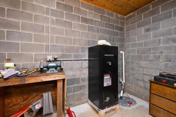 $439,900 | 65 Cubbley Road, Hot Springs, VA 24445