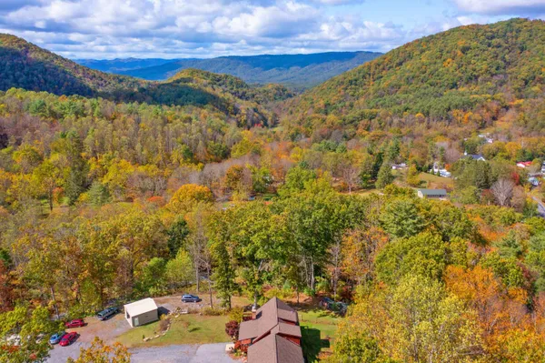 $439,900 | 65 Cubbley Road, Hot Springs, VA 24445