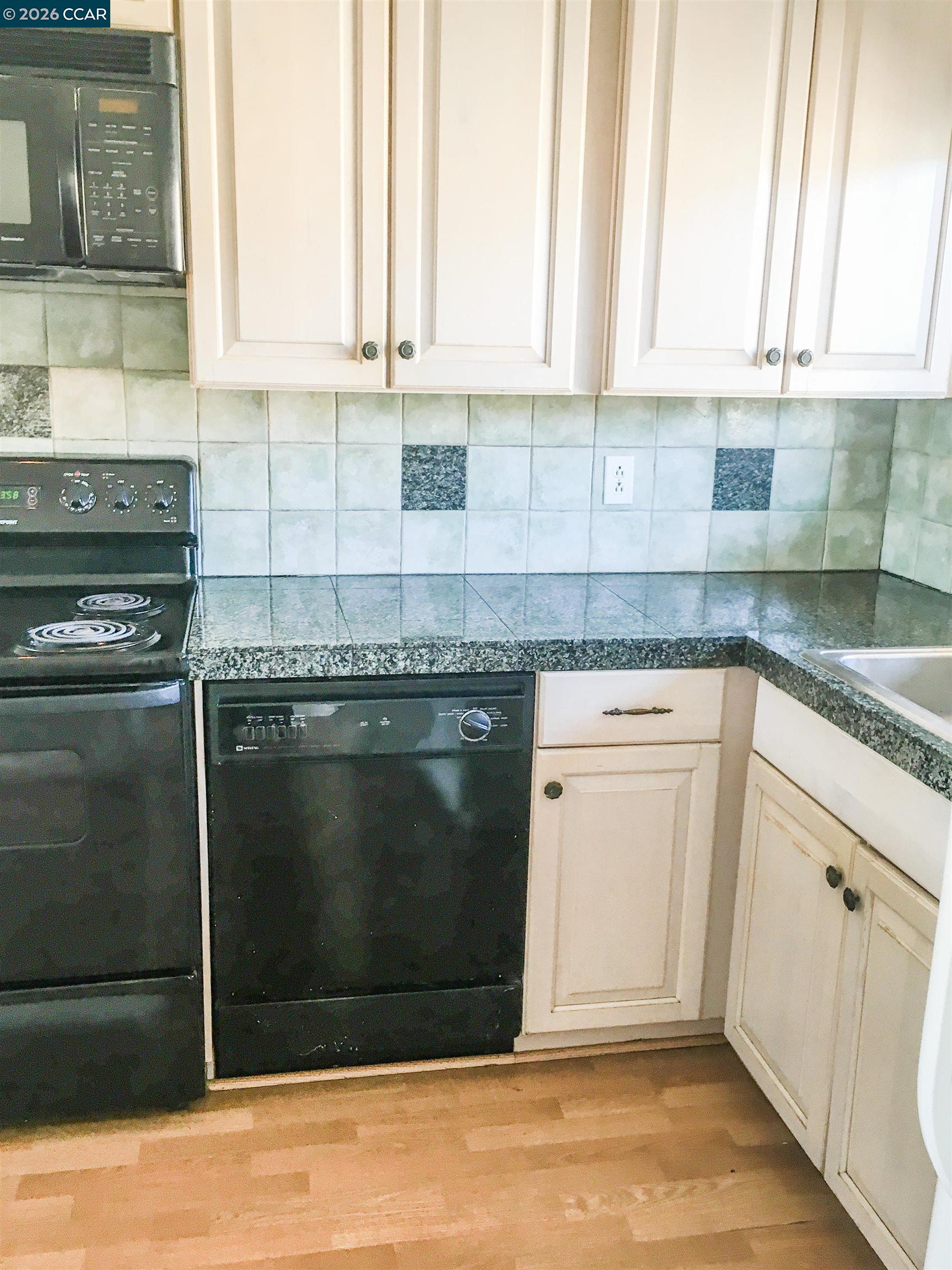 155 Canal Street, Unit 12 San Rafael, CA 94901 - Photo 7 of 17