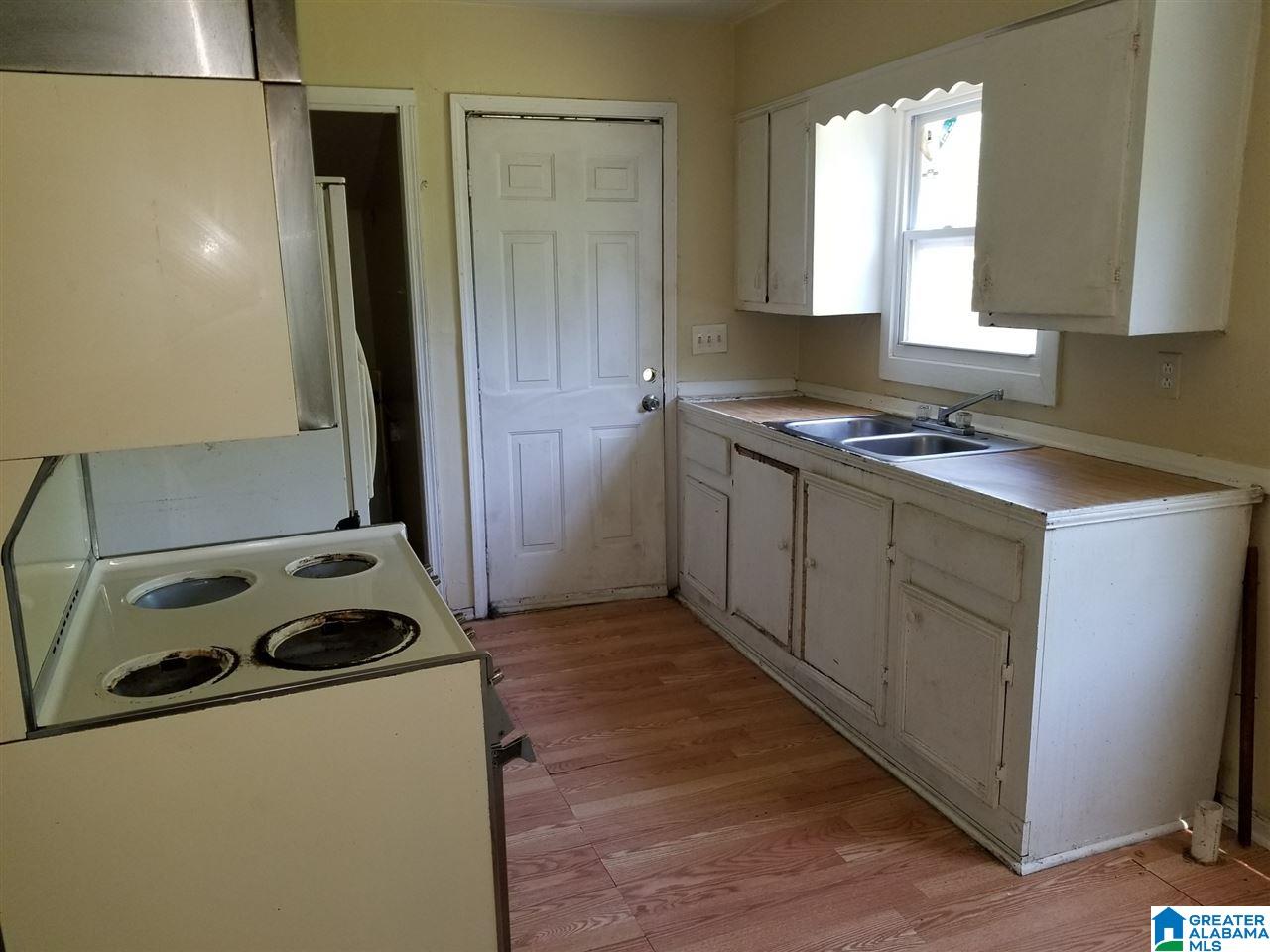 1130 48th Street Bessemer, AL 35020 - Photo 3 of 9