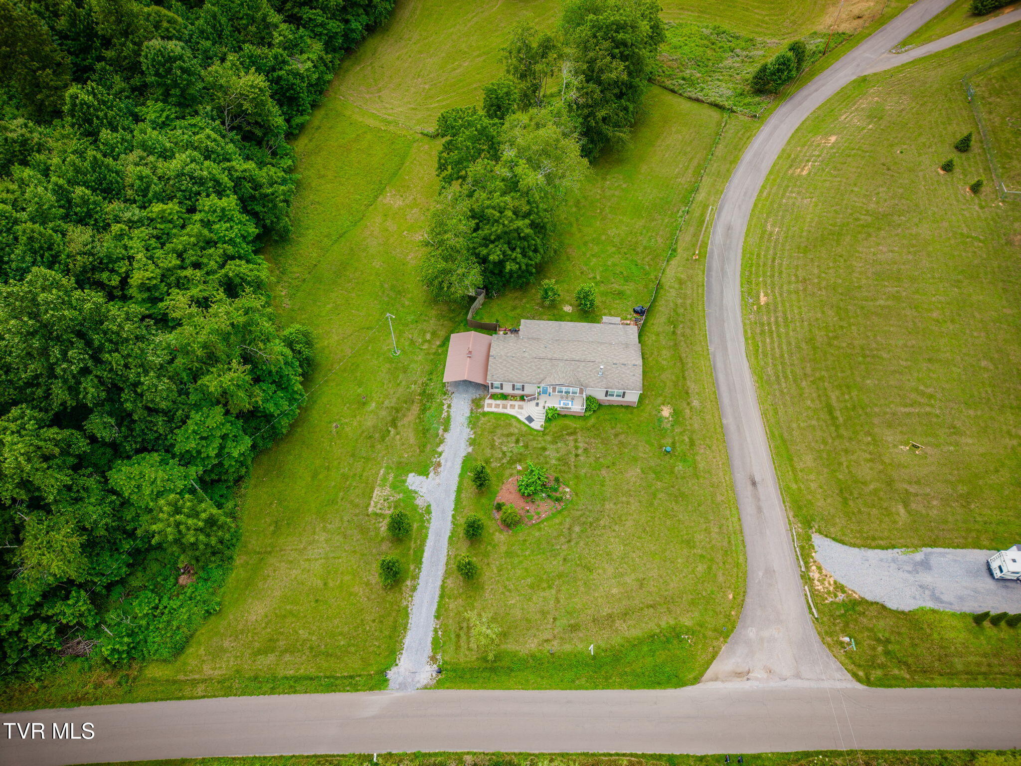 18378 Buffalo Pond Road Bristol, VA 24202 - Photo 35 of 50 101