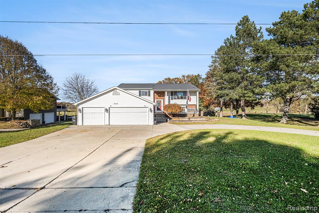 5212 West Farrand Road Clio, MI 48420 - Photo 1 of 32