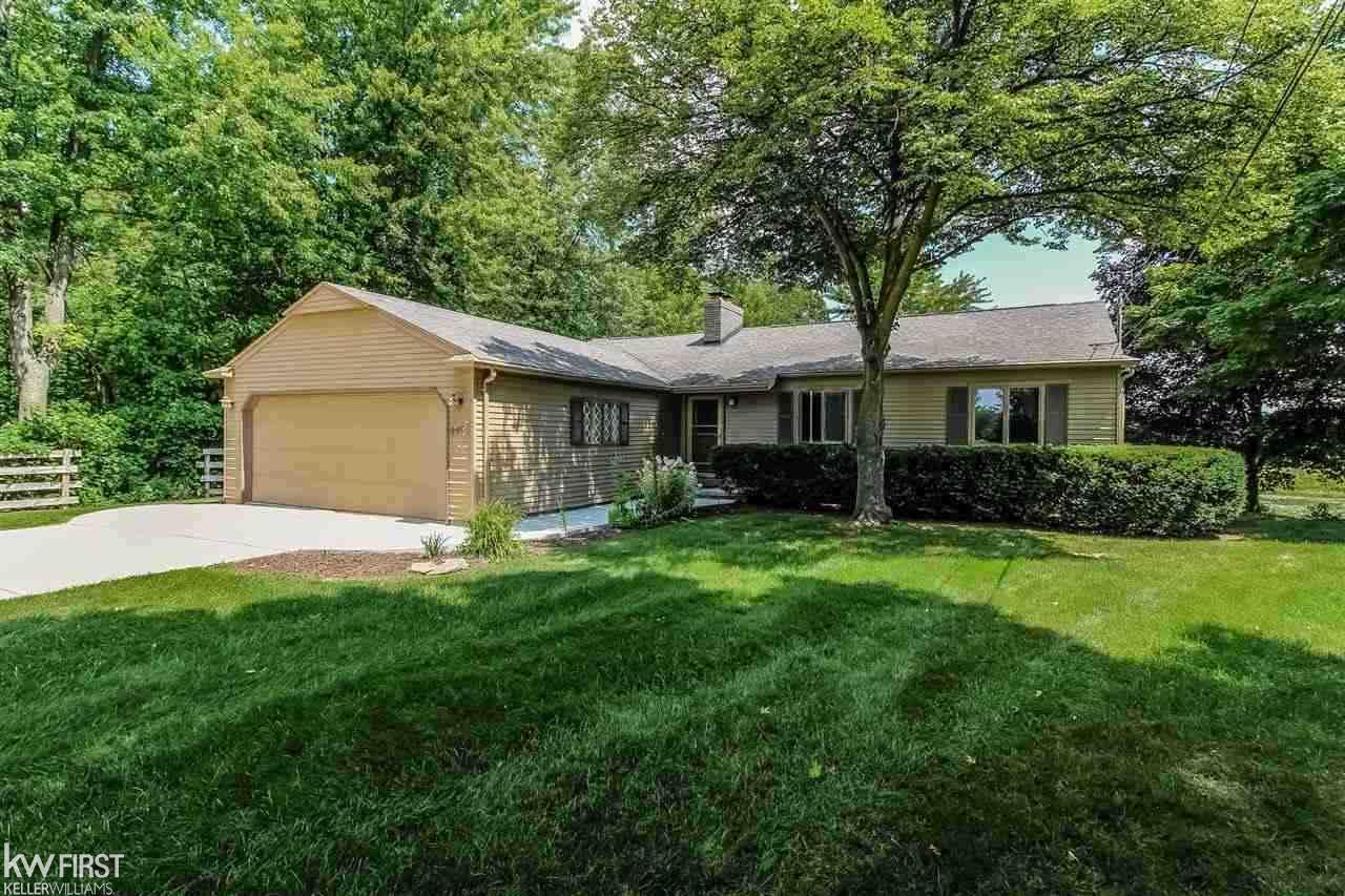 2495 Malibu Court Fenton, MI 48430 - Photo 4 of 19