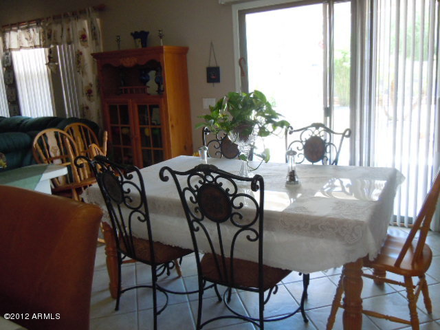 11513 East Raleigh Avenue Mesa, AZ 85212 - Photo 11 of 51 EAT-IN KITCHEN