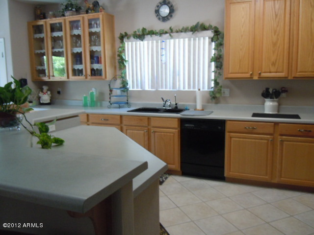 11513 East Raleigh Avenue Mesa, AZ 85212 - Photo 9 of 51 KITCHEN