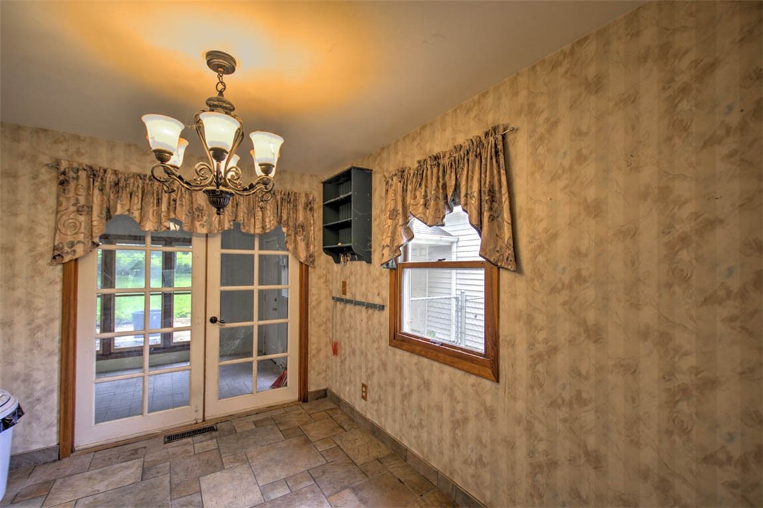 4353 Forest Parkway Decatur, IL 62521 - Photo 15 of 31