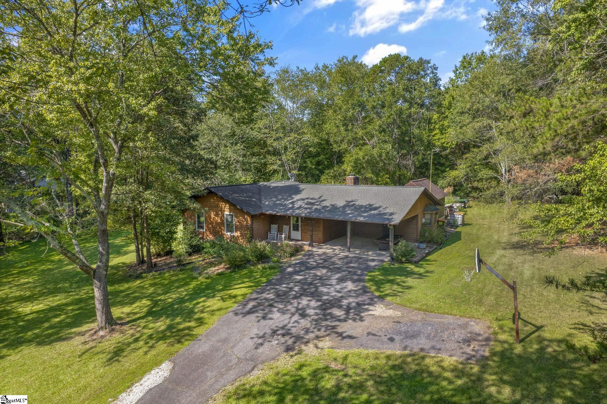 271 Issaqueena Drive Central, SC 29630 - Photo 4 of 36