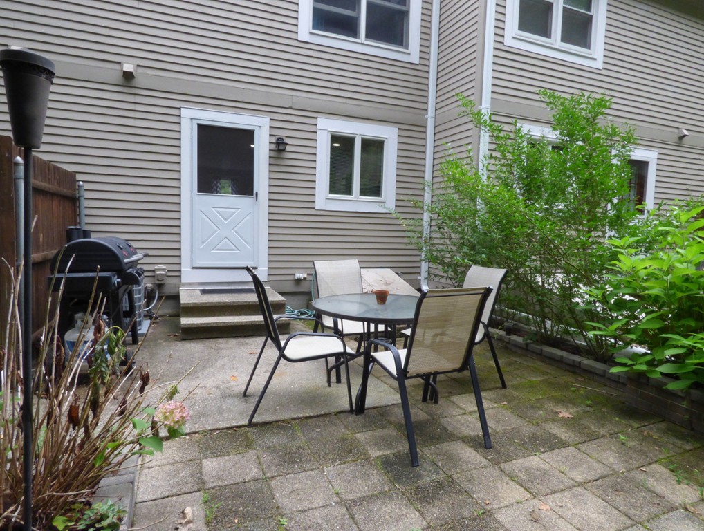 1430 Russell Road, Unit 14 Westfield, MA 01085 - Photo 15 of 16 Gallery Image 15
