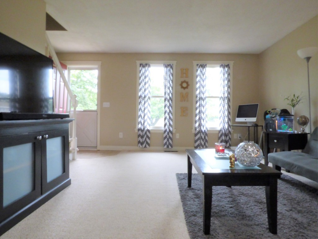 1430 Russell Road, Unit 14 Westfield, MA 01085 - Photo 4 of 16 Gallery Image 4