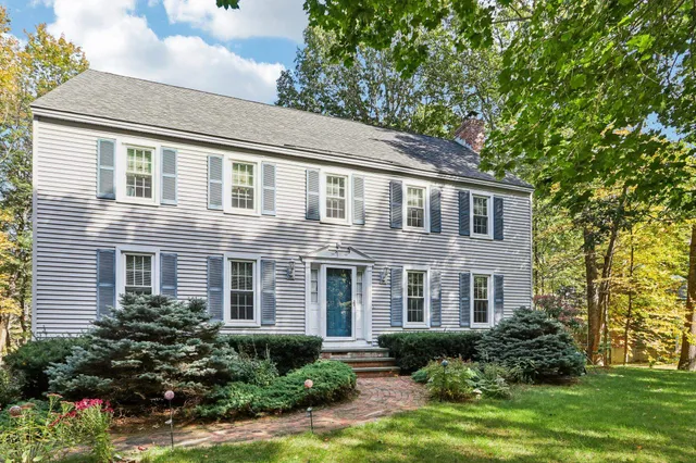 $749,900 | 4 Colony Brook Lane, Derry, NH 03038