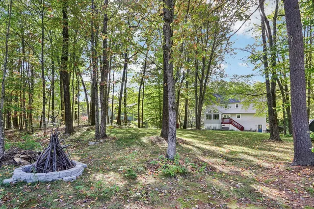 $749,900 | 4 Colony Brook Lane, Derry, NH 03038