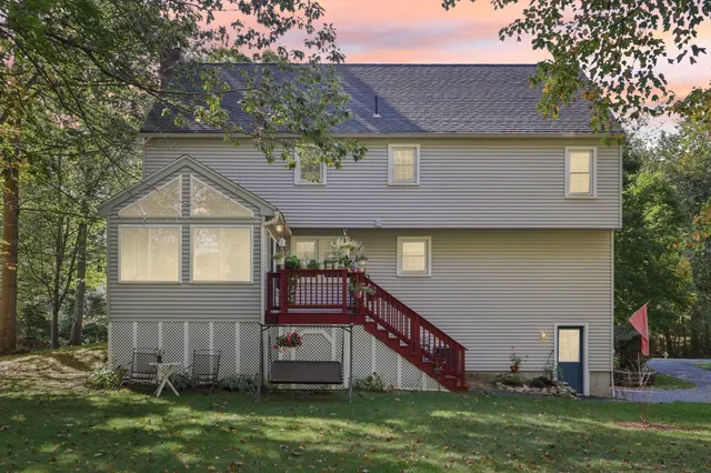 $749,900 | 4 Colony Brook Lane, Derry, NH 03038