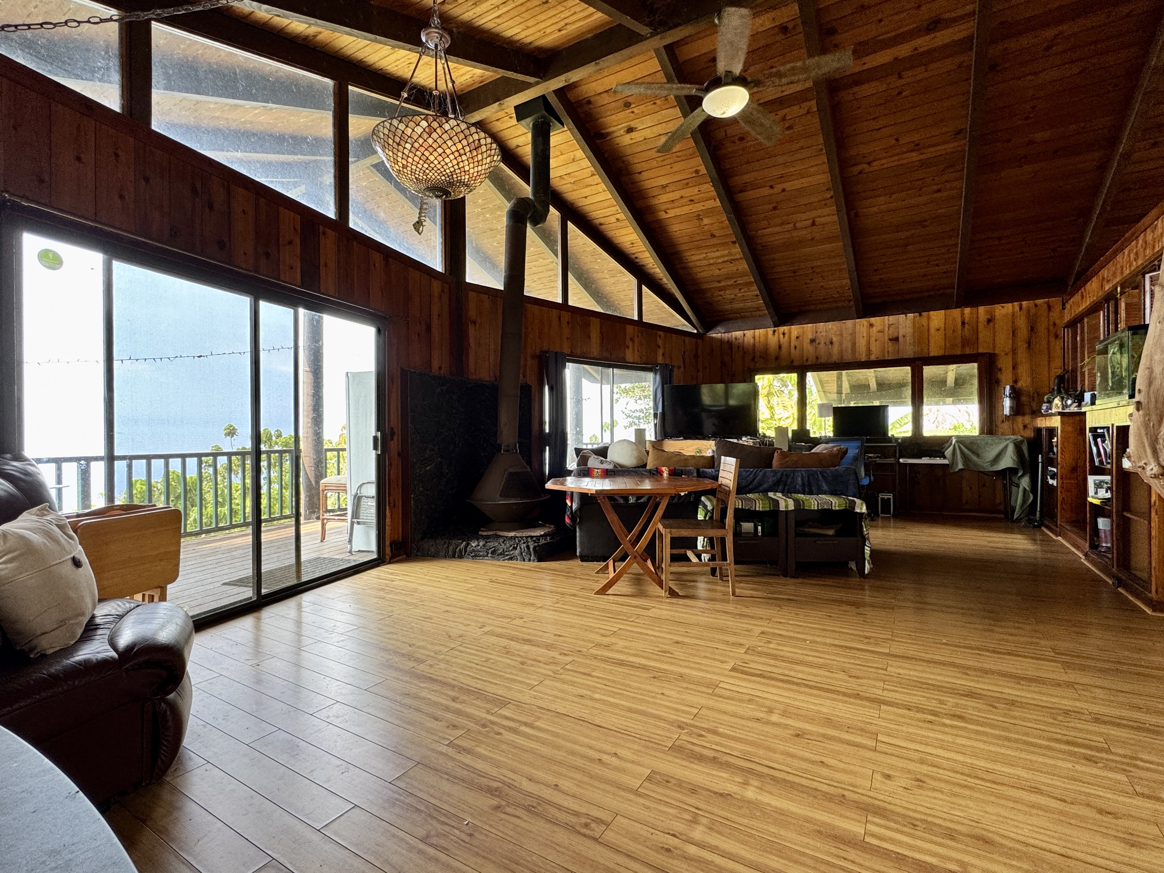 78-1275 Bishop Road Holualoa, HI 96725 - Photo 9 of 16 a view of living room with furniture