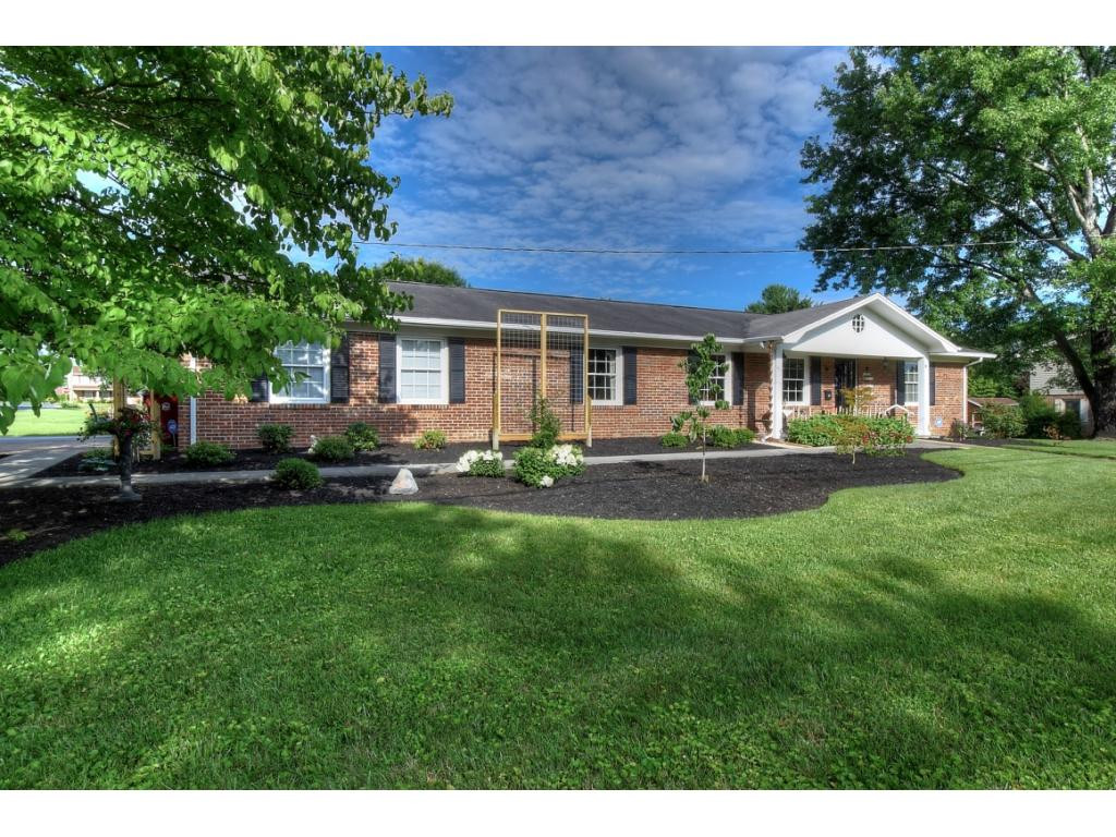 1911 Sundale Road Johnson City, TN 37604 - Photo 1 of 36 Photo 1