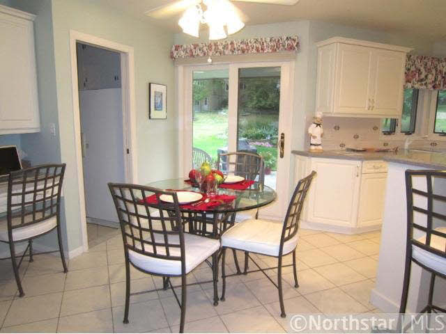 1786 Sutton Lane Mendota Heights, MN 55118 - Photo 5 of 18 Gallery Image 5