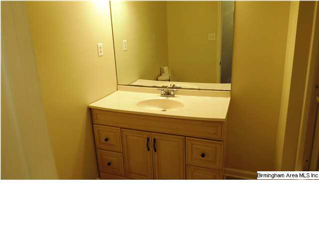 1409 Cabin Hill Road Birmingham, AL 35235 - Photo 17 of 24